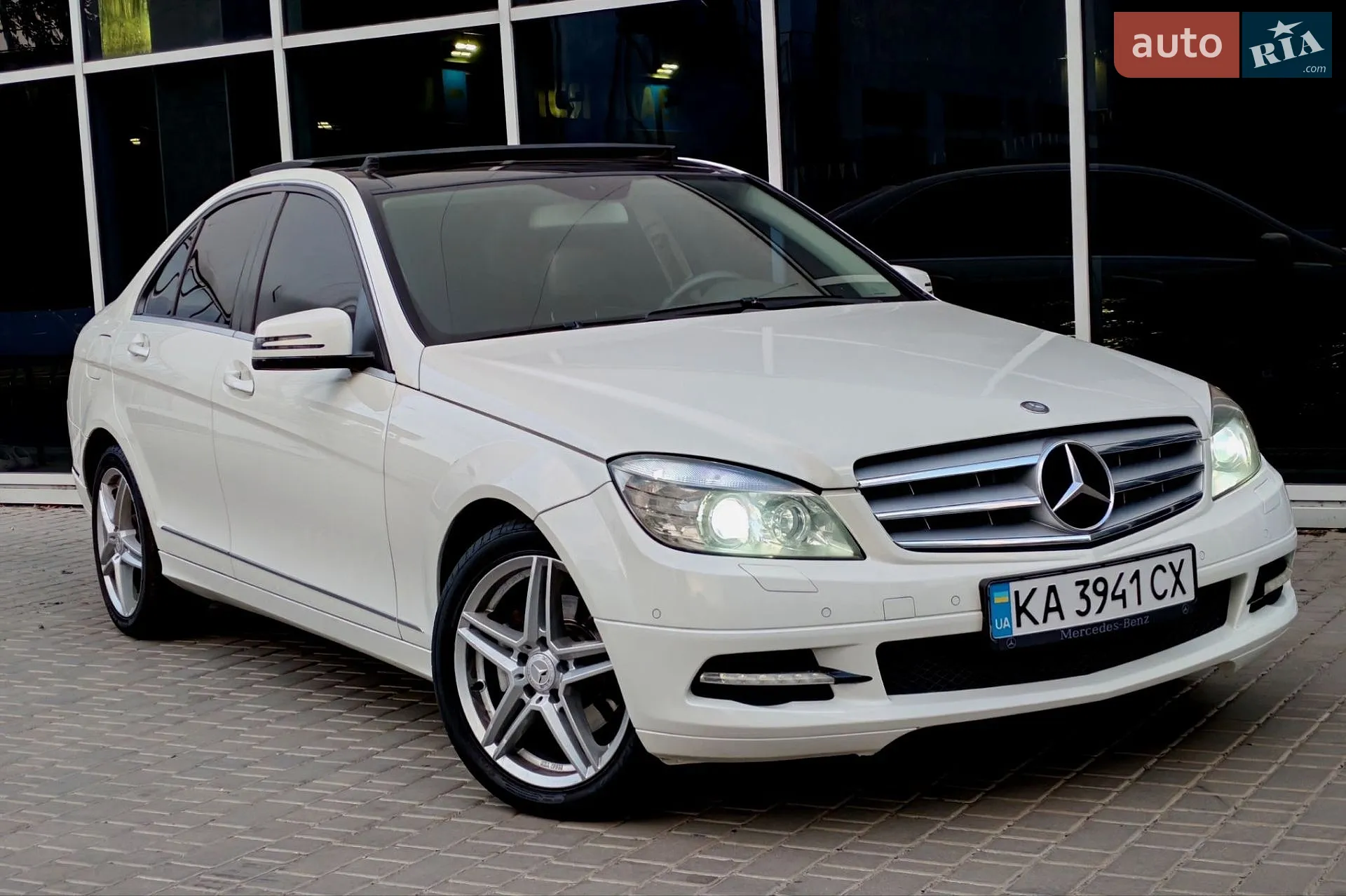 2011 Mercedes-Benz C-klasse - мініатюра 2