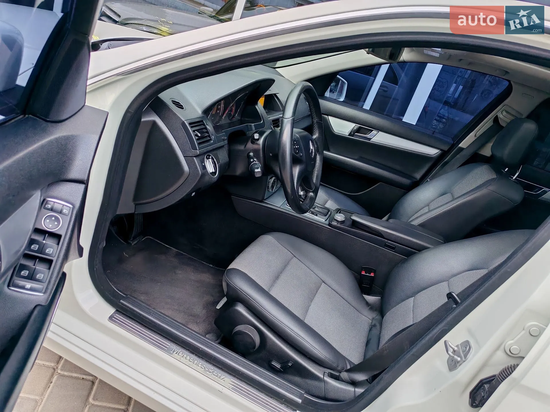 2011 Mercedes-Benz C-klasse - мініатюра 21