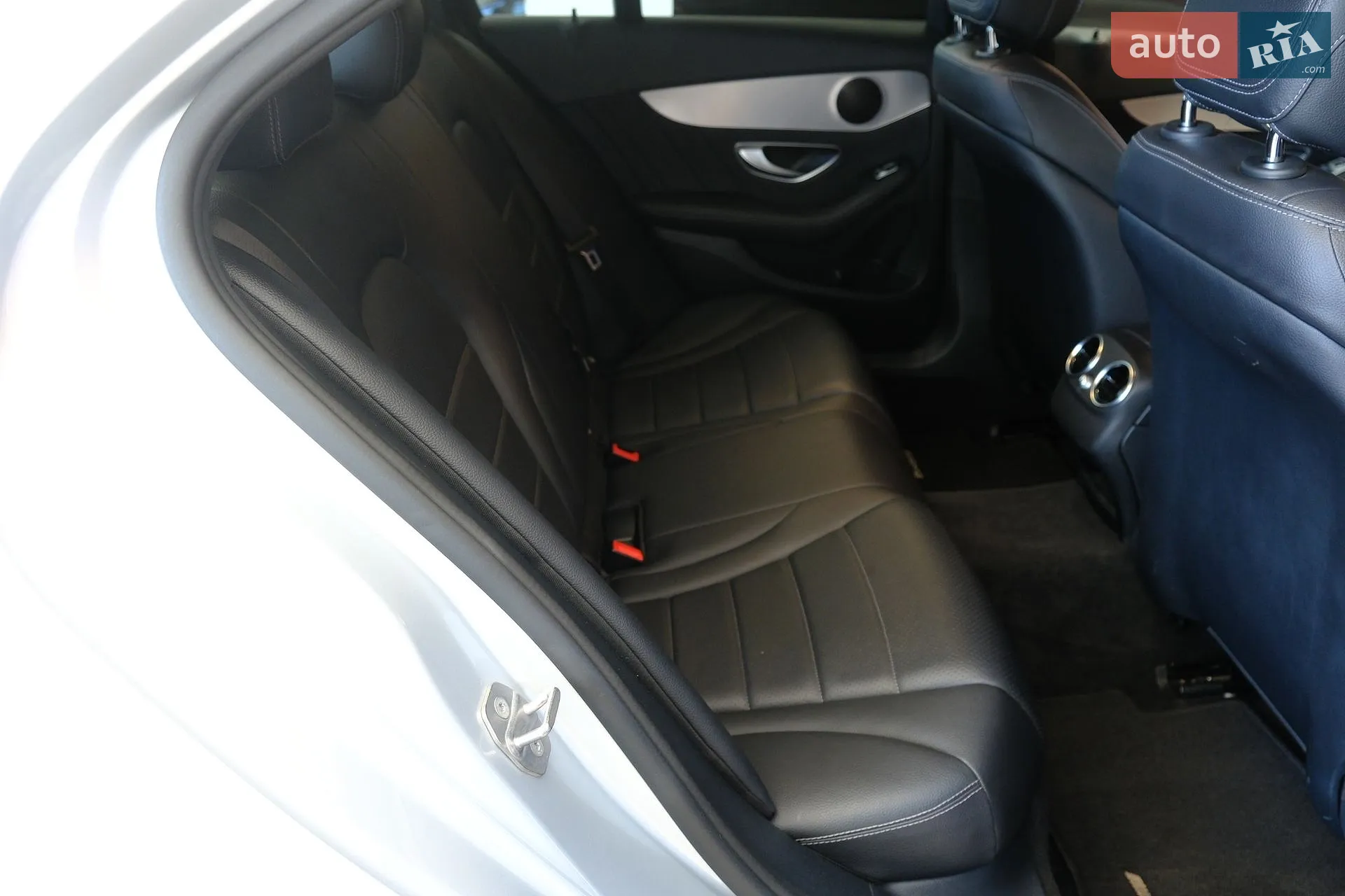 2018 Mercedes-Benz C-klasse - мініатюра 27