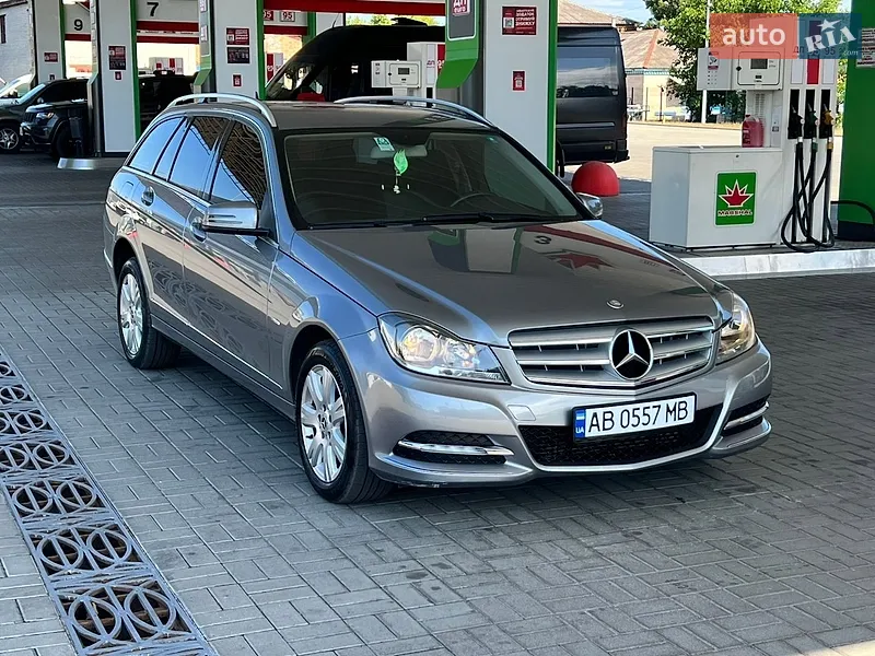 Mercedes-Benz C-Class 2011