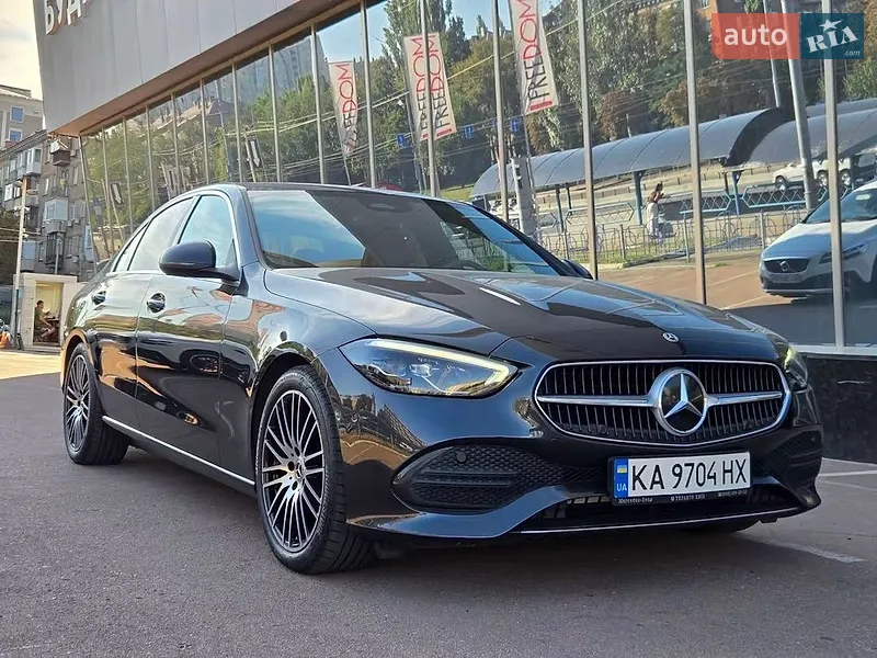 Mercedes-Benz C-Class 2021