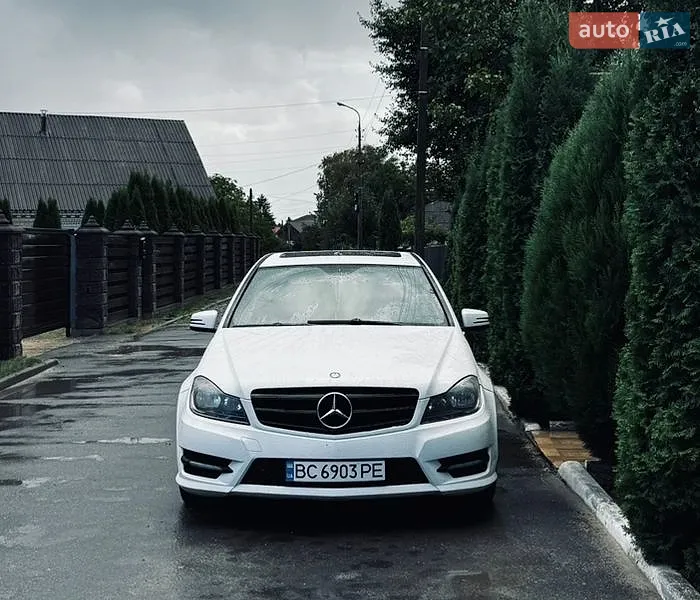 Mercedes-Benz C-Class 2012