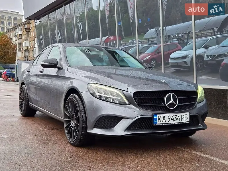 Mercedes-Benz C-Class