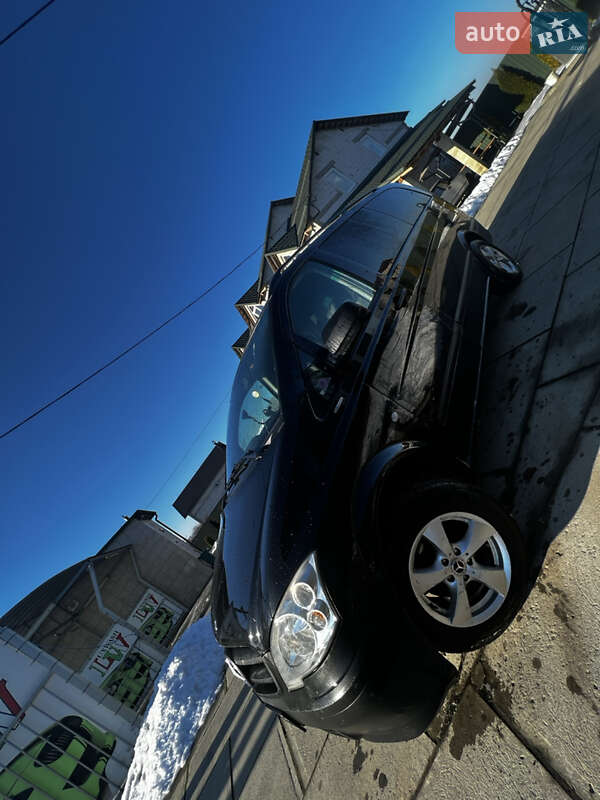 Mercedes-Benz CapaCity 2011 Mercedes-Benz CapaCity 2011