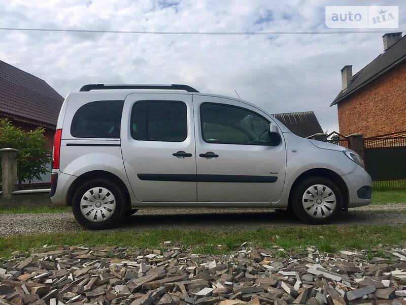 Мінівен Mercedes-Benz Citan 2012 в 