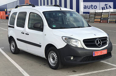 Вантажопасажирський фургон Mercedes-Benz Citan 2015 в 