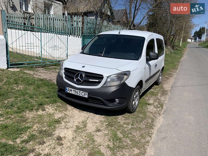 Mercedes-Benz Citan 2013
