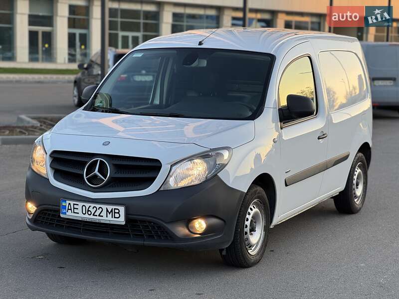 Вантажний фургон Mercedes-Benz Citan 2016 в Дніпрі