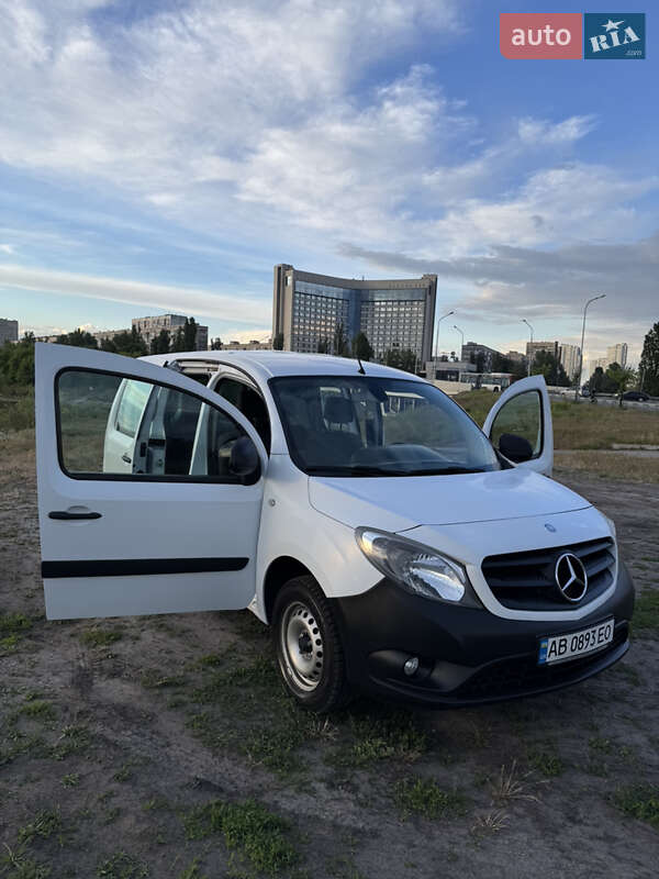 Мінівен Mercedes-Benz Citan 2015 в Києві фото 9 Мінівен Mercedes-Benz Citan 2015 в Києві