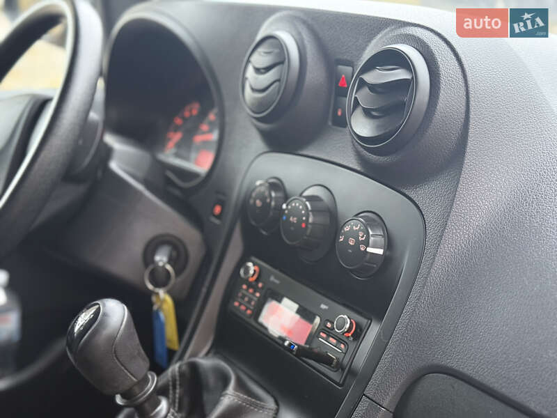 Грузовой фургон Mercedes-Benz Citan 2019 в Ковеле фото 33 Грузовой фургон Mercedes-Benz Citan 2019 в Ковеле