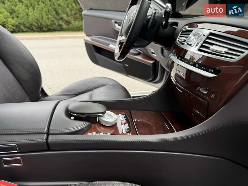 Купе Mercedes-Benz CL-Class 2011 в Києві