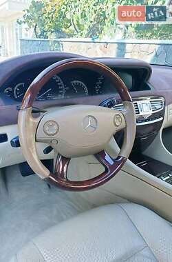 Купе Mercedes-Benz CL-Class 2007 в  фото 11 Купе Mercedes-Benz CL-Class 2007 в