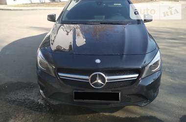 Седан Mercedes-Benz CLA-Class 2015 в Киеве