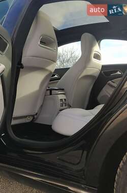 Седан Mercedes-Benz CLA-Class 2018 в 