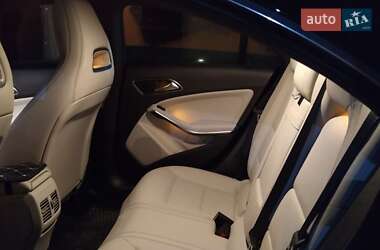 Седан Mercedes-Benz CLA-Class 2018 в Запорожье