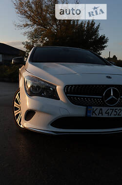 Седан Mercedes-Benz CLA-Class 2018 в Киеве