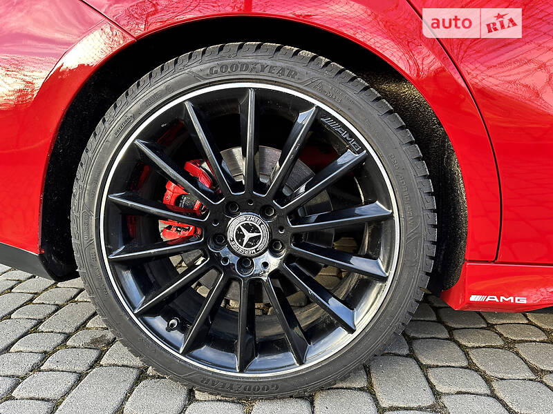 Седан Mercedes-Benz CLA-Class 2019 в Львове