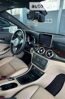 Седан Mercedes-Benz CLA-Class 2016 в Каменец-Подольском