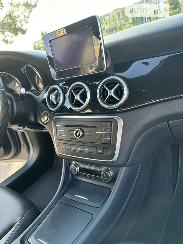 Седан Mercedes-Benz CLA-Class 2015 в Николаеве