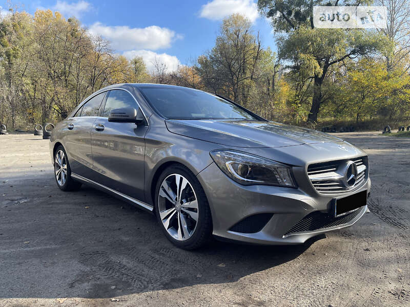 Седан Mercedes-Benz CLA-Class 2015 в Киеве