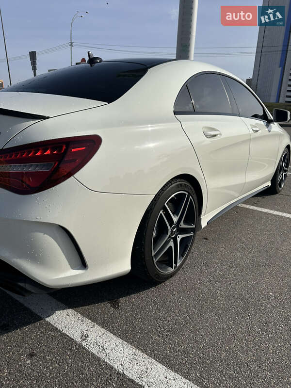 Седан Mercedes-Benz CLA-Class 2015 в Киеве