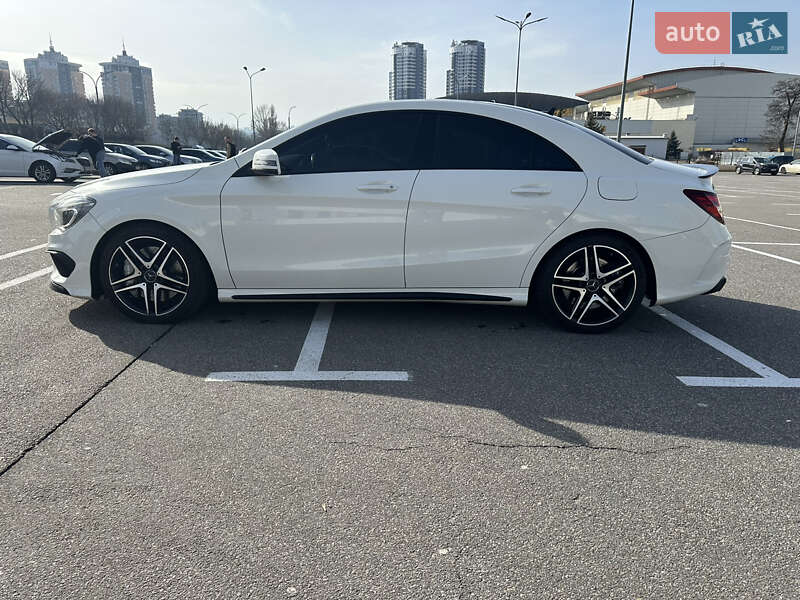 Седан Mercedes-Benz CLA-Class 2015 в Киеве