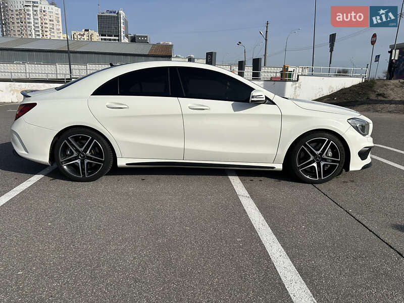Седан Mercedes-Benz CLA-Class 2015 в Киеве