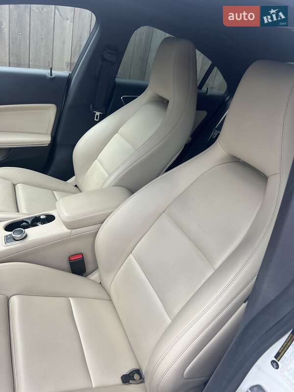 Седан Mercedes-Benz CLA-Class 2019 в Полтаве