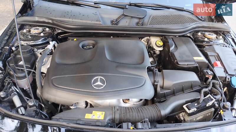 Седан Mercedes-Benz CLA-Class 2015 в Коростене