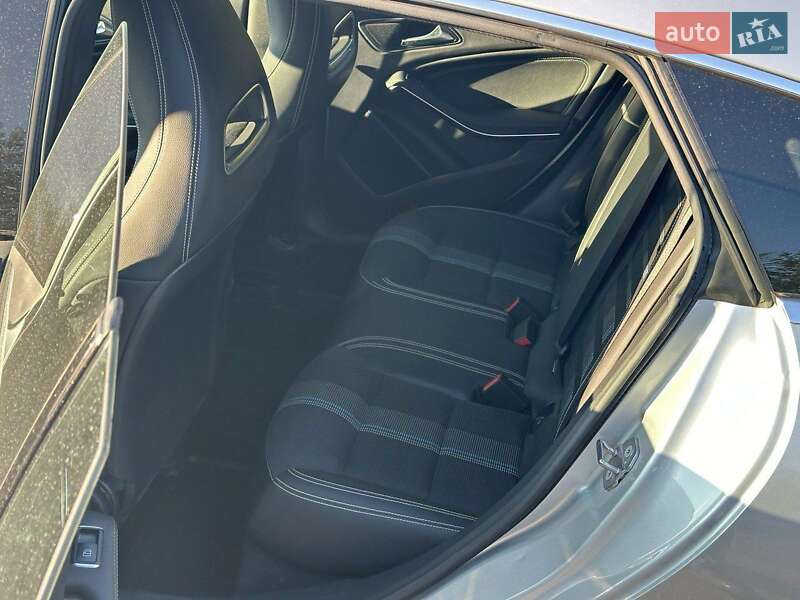 Универсал Mercedes-Benz CLA-Class 2018 в Киеве фото 14 Универсал Mercedes-Benz CLA-Class 2018 в Киеве