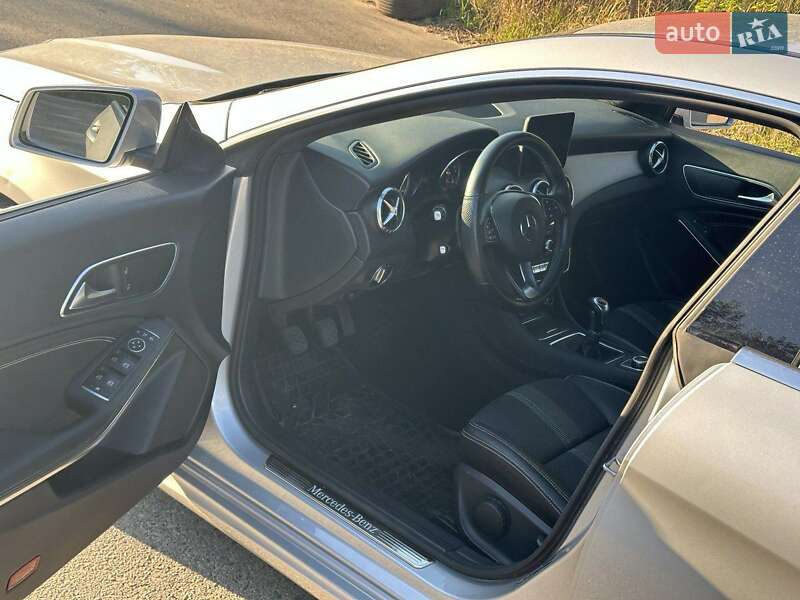 Универсал Mercedes-Benz CLA-Class 2018 в Киеве фото 13 Универсал Mercedes-Benz CLA-Class 2018 в Киеве