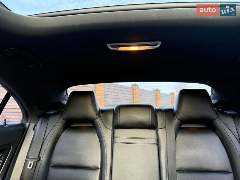 Седан Mercedes-Benz CLA-Class 2016 в Киеве