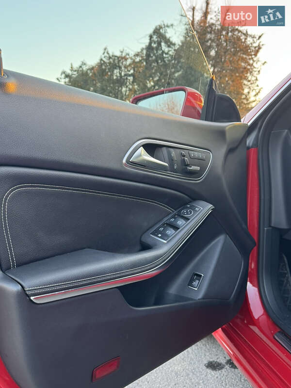 Седан Mercedes-Benz CLA-Class 2015 в Ужгороді