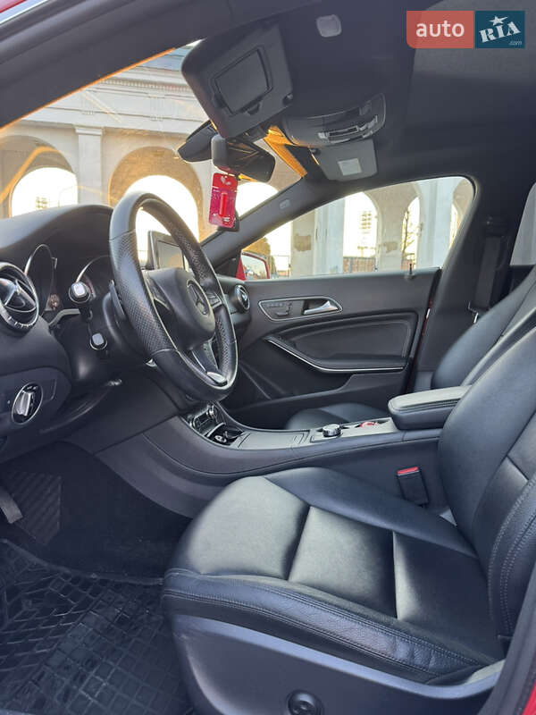 Седан Mercedes-Benz CLA-Class 2015 в Ужгороді