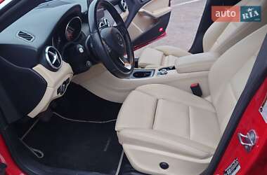 Седан Mercedes-Benz CLA-Class 2018 в 
