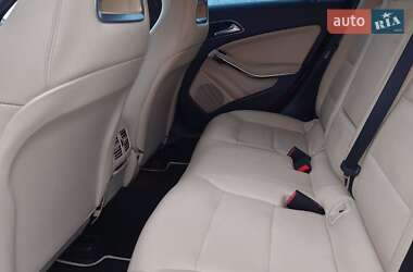 Седан Mercedes-Benz CLA-Class 2018 в 