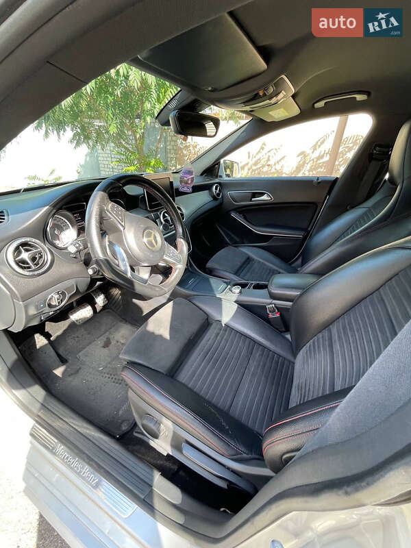Седан Mercedes-Benz CLA-Class 2015 в Харкові