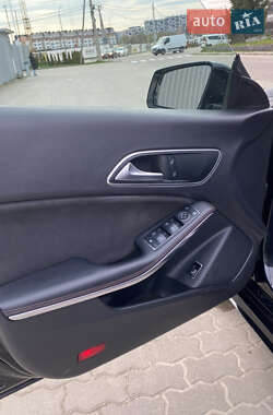 Седан Mercedes-Benz CLA-Class 2013 в 