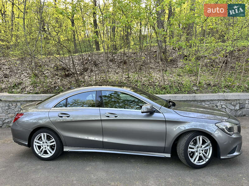 Седан Mercedes-Benz CLA-Class 2015 в Киеве