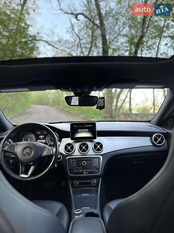 Седан Mercedes-Benz CLA-Class 2015 в Киеве