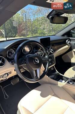 Седан Mercedes-Benz CLA-Class 2013 в 