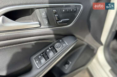 Седан Mercedes-Benz CLA-Class 2015 в 