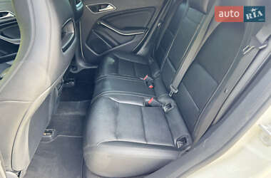Седан Mercedes-Benz CLA-Class 2015 в 