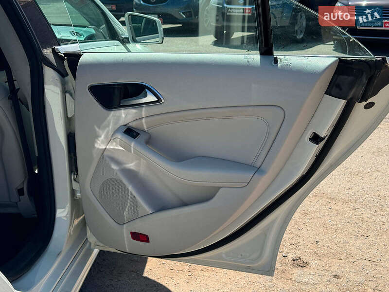 Седан Mercedes-Benz CLA-Class 2015 в Виннице