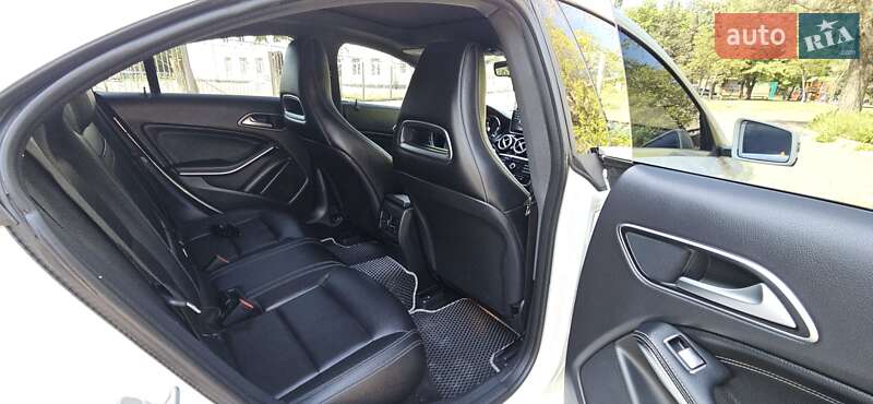 Седан Mercedes-Benz CLA-Class 2016 в Кривом Роге фото 8 Седан Mercedes-Benz CLA-Class 2016 в Кривом Роге