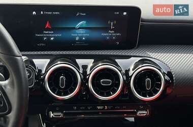 Седан Mercedes-Benz CLA-Class 2019 в 