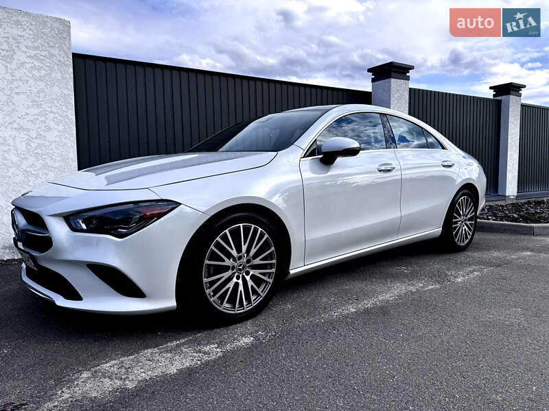 Седан Mercedes-Benz CLA-Class 2019 в Киеве
