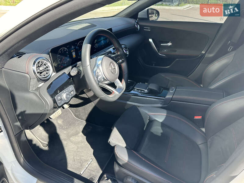 Седан Mercedes-Benz CLA-Class 2022 в Чернигове