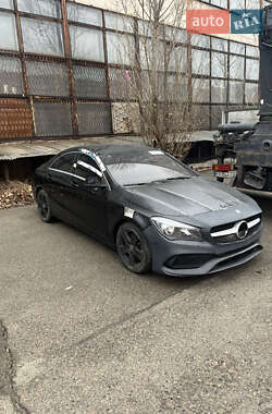 Седан Mercedes-Benz CLA-Class 2017 в Киеве
