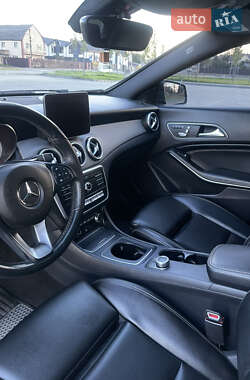 Седан Mercedes-Benz CLA-Class 2018 в Киеве